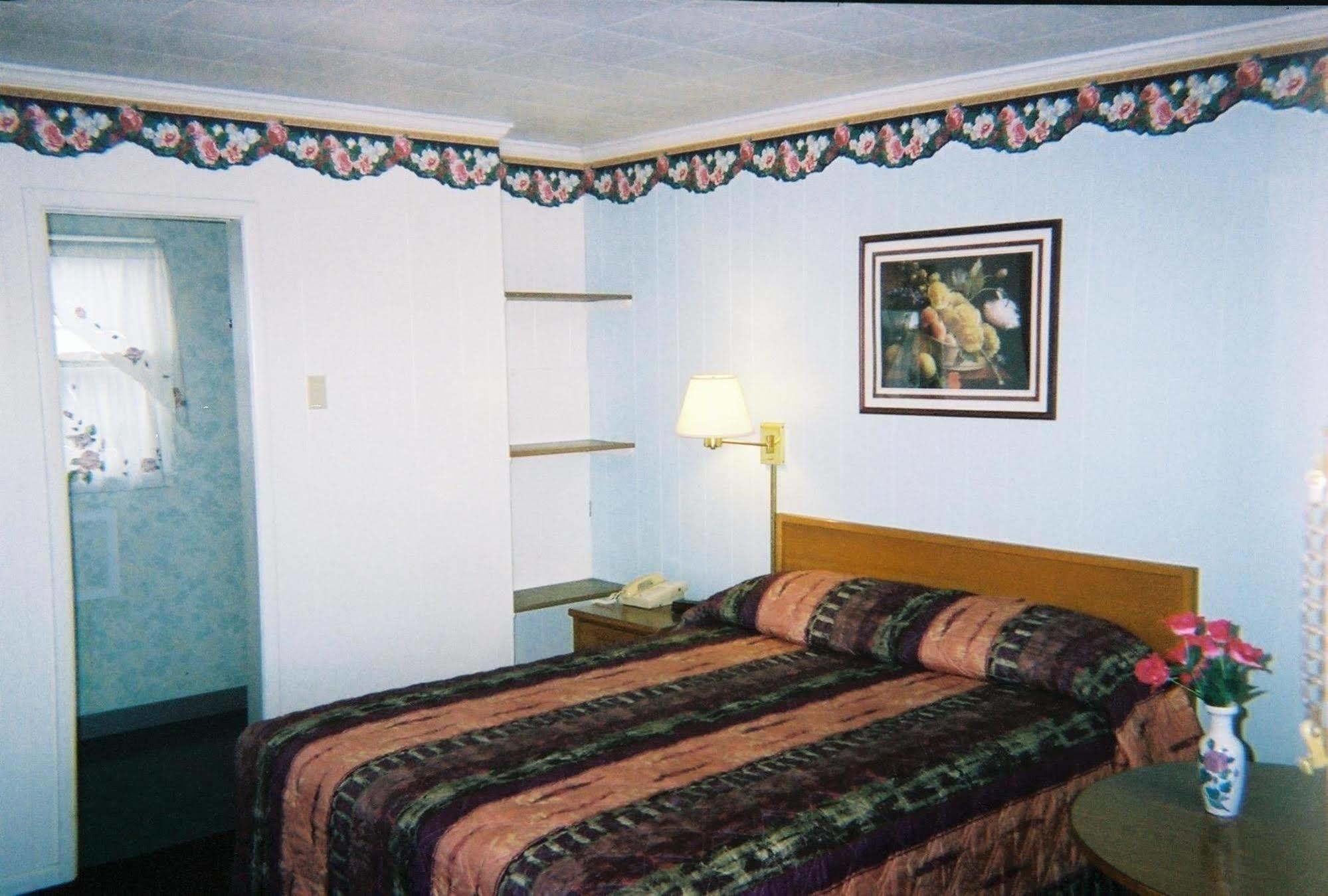 Rainbow Motel Montpelier Extérieur photo